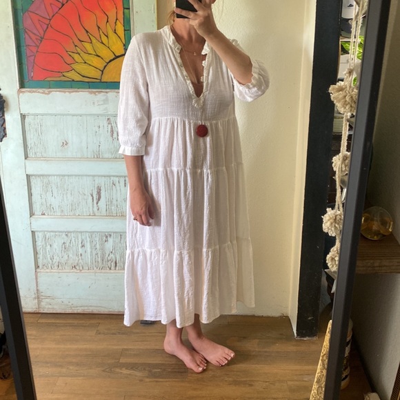 Sugar Candy Mountain white linen summer dress - Picture 3 of 10